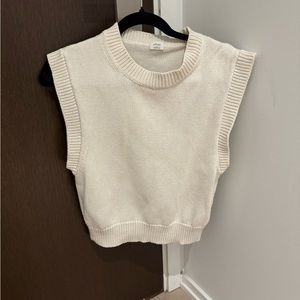 Wilfred sweater vest!